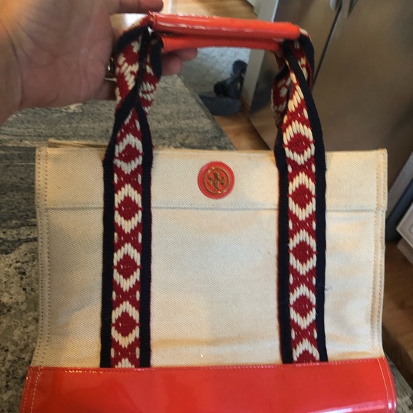 Tory Burch Handbags - Tory Burch purse